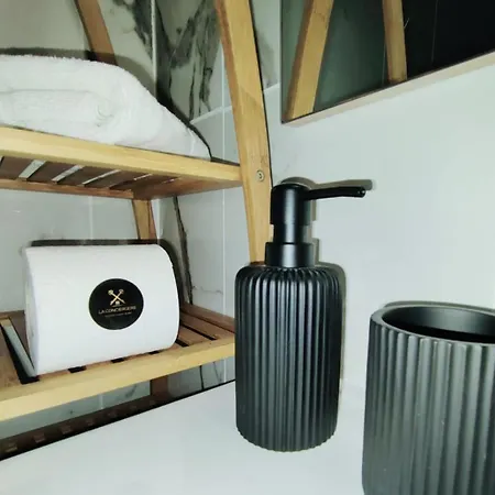 Studio La Belle Echappee 2pers Centre-ville/fibre דירה מילאו